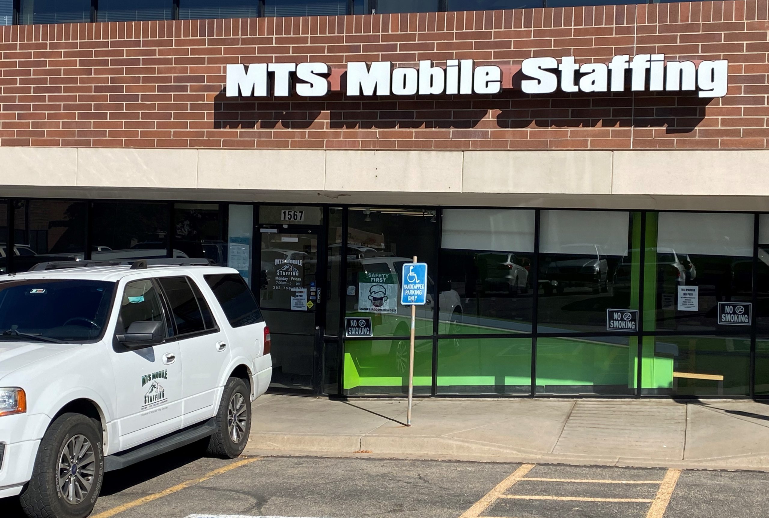 discover the top job opportunities in denver today. explore the best positions across various industries and kickstart your career in the mile high city now!